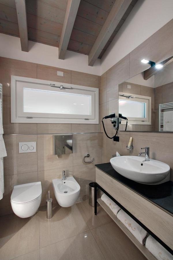 Residence Caffe Maya Maslianico Zewnętrze zdjęcie
