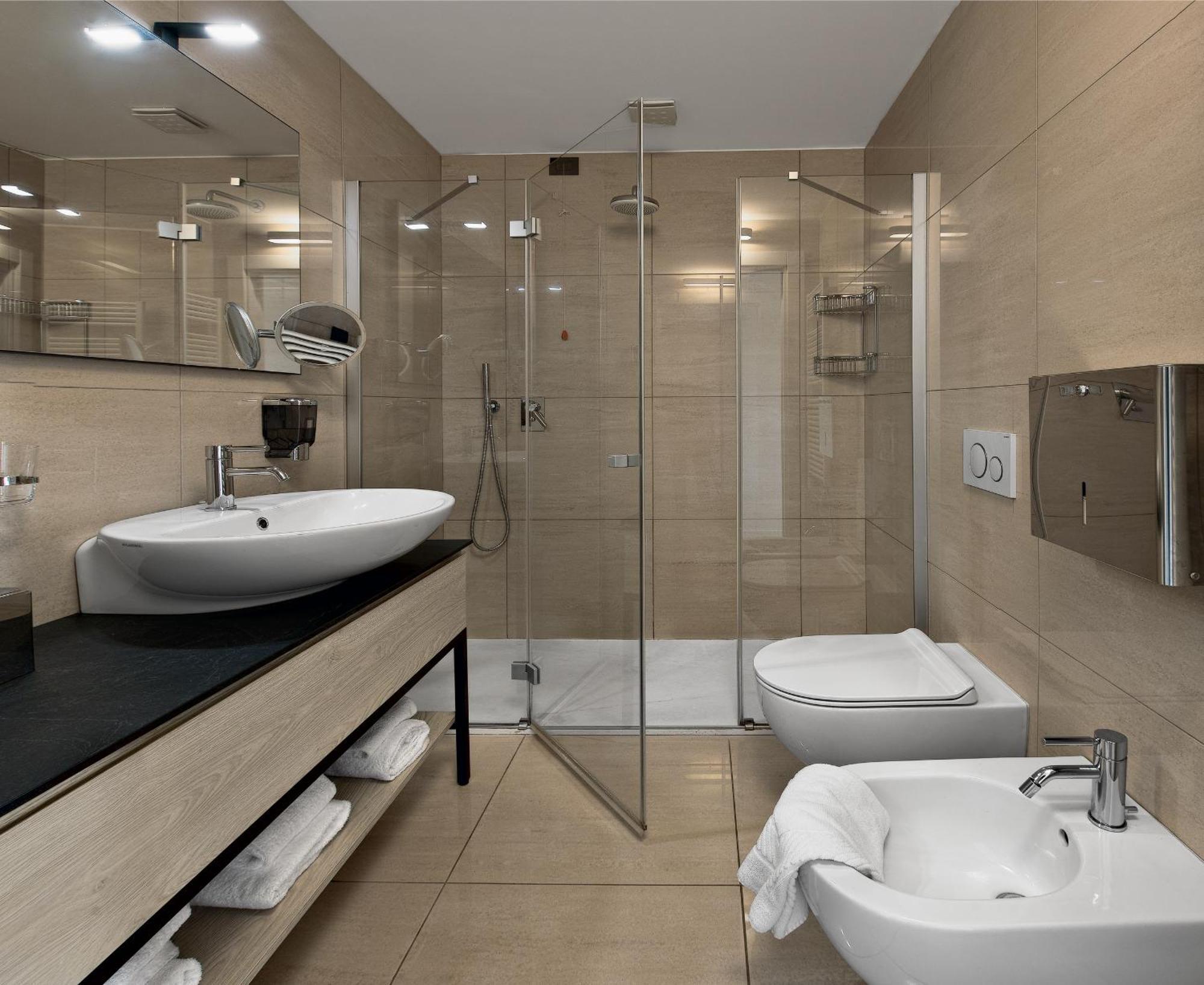 Residence Caffe Maya Maslianico Zewnętrze zdjęcie